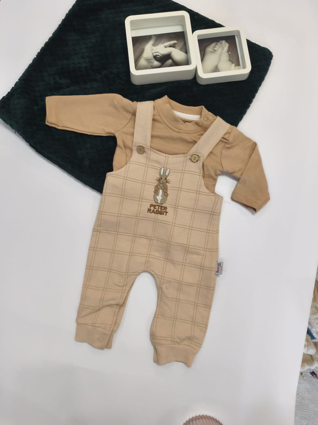 Set bluza plus salopetă cu Peter Rabbit