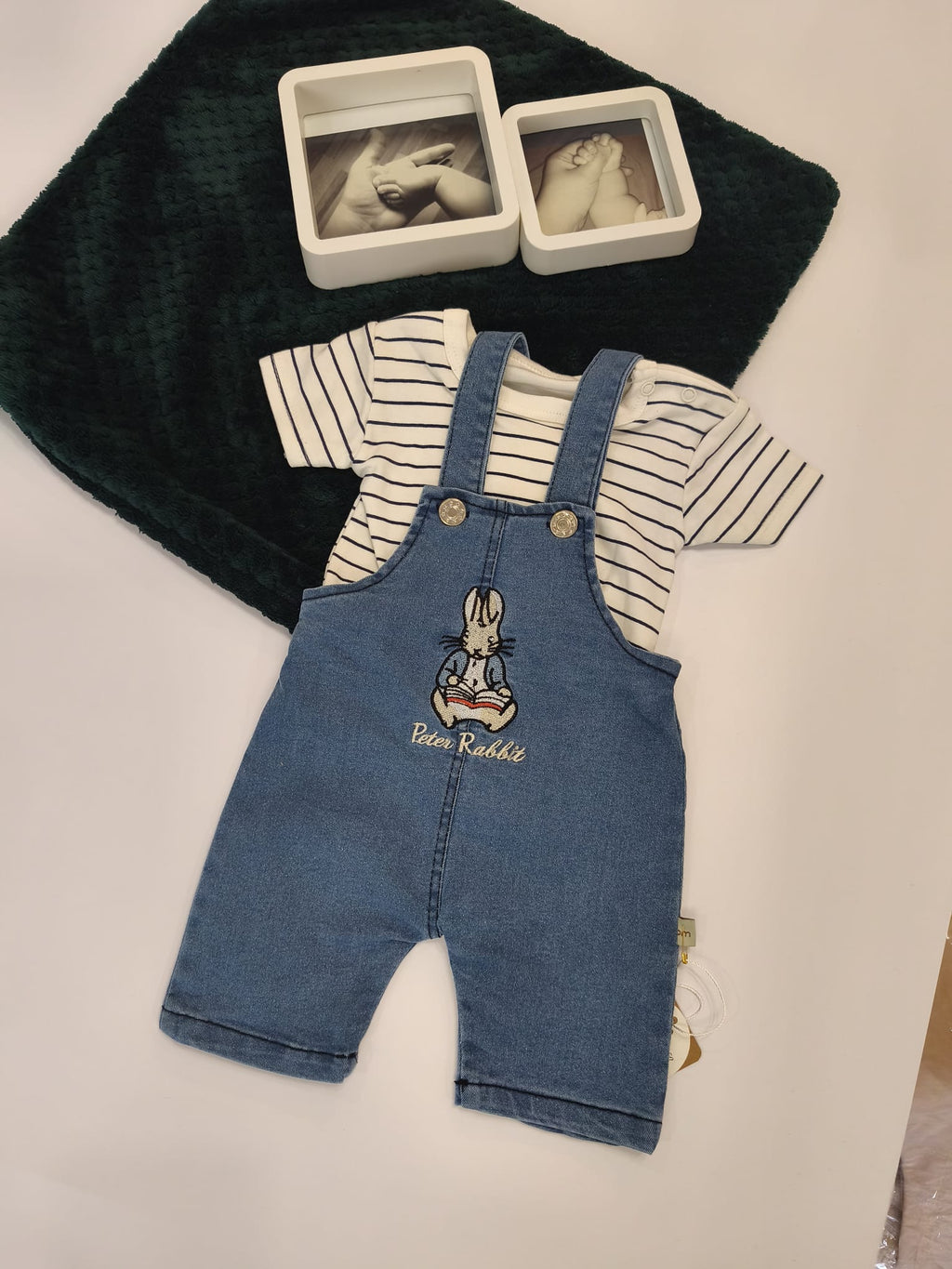 Salopetă cu bluză Peter Rabbit
