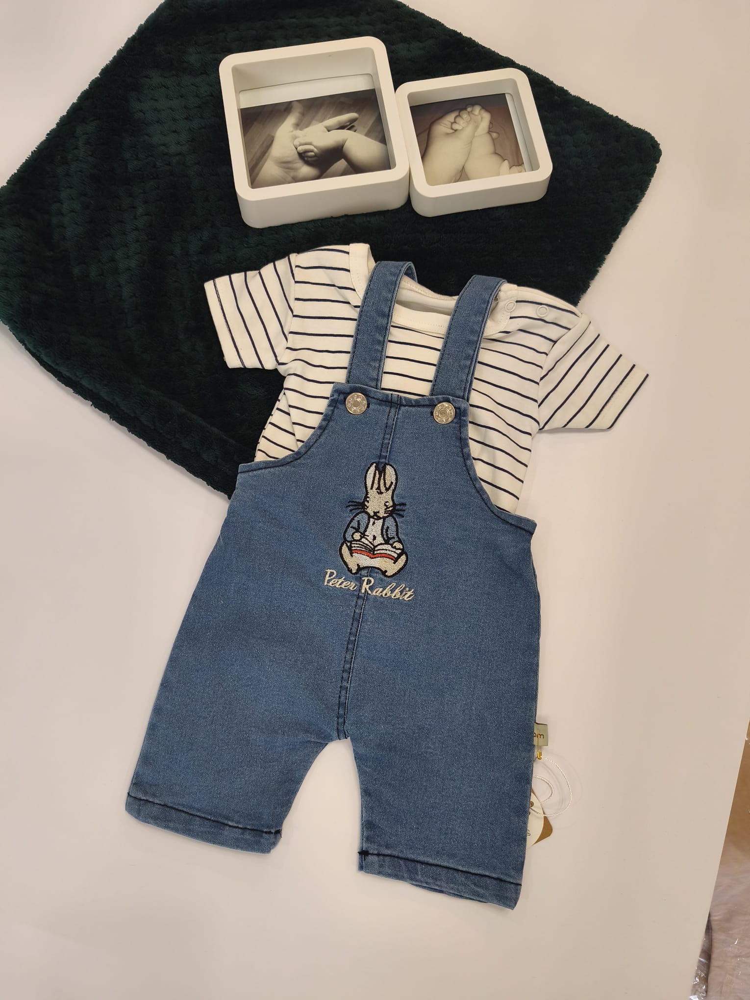 Salopetă cu bluză Peter Rabbit