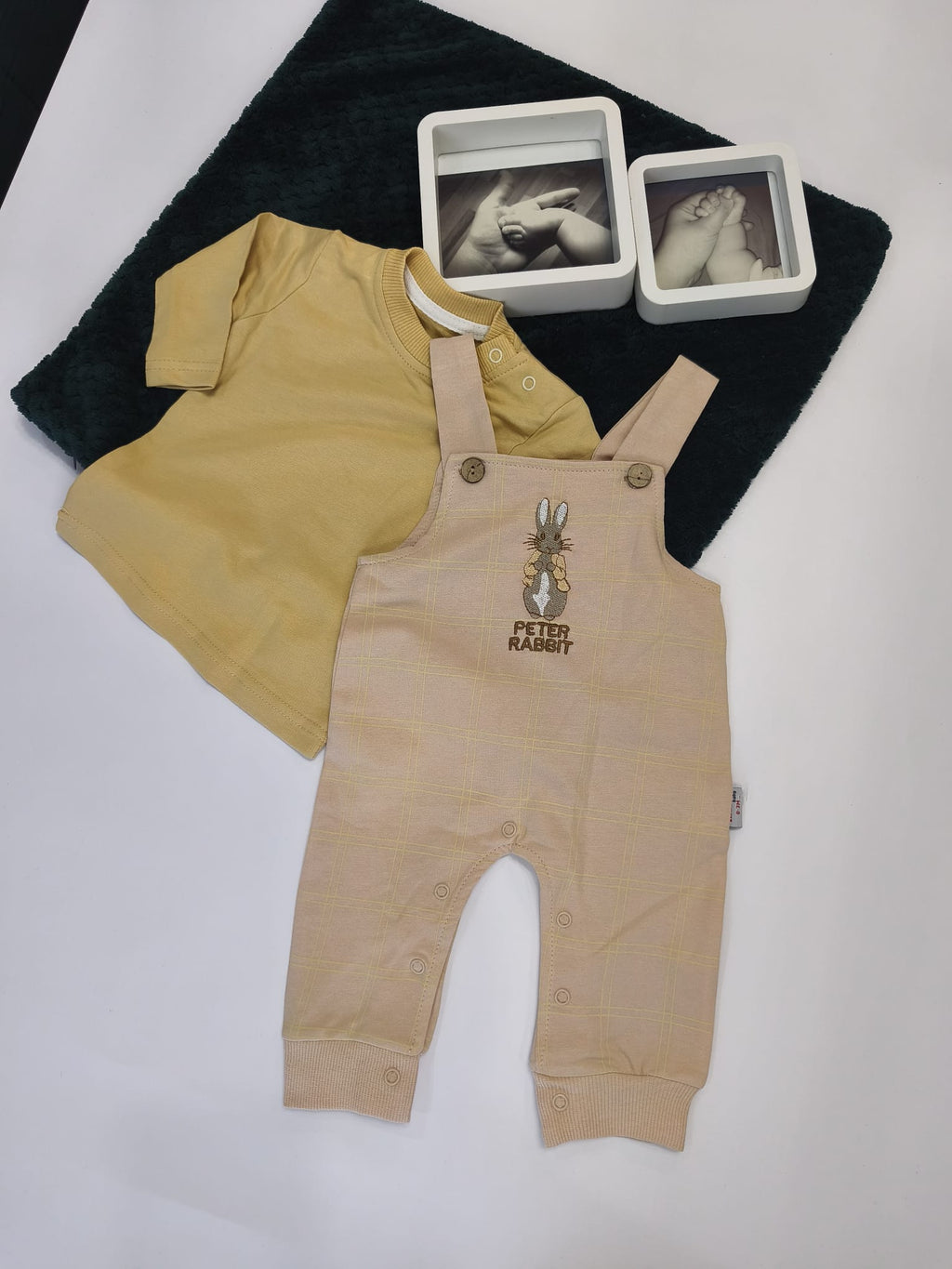 Set bluza plus salopetă cu Peter Rabbit