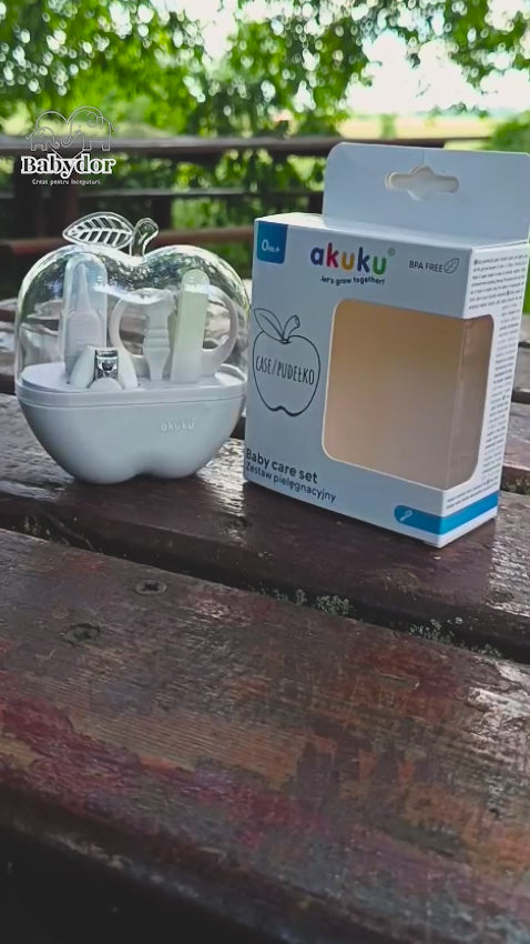 Set de manichiura Akuku in cutie mar